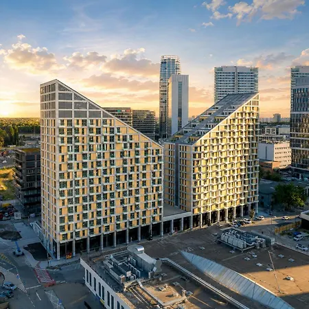 Metropolis - Infiniti - Free Parking Apartmán