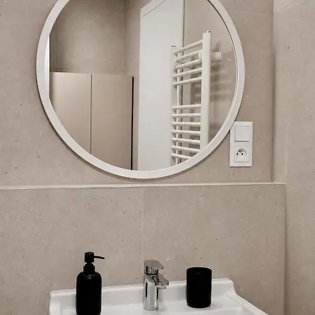 Metropolis - Infiniti - Free Parking Apartmán Bratislava